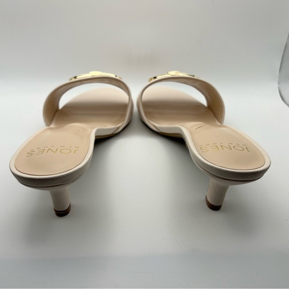 Jones New York Beige Mules with Gold Accent - Picture 4 of 7